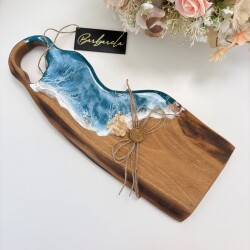 Дървена дъска от орех с епоксидна смола – за рязане и сервиране 009