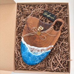 Дървена дъска от орех с епоксидна смола – за рязане и сервиране 007