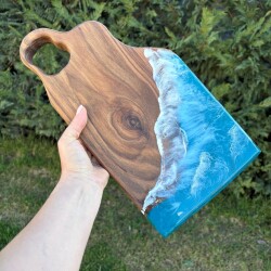 Дървена дъска от орех с епоксидна смола – за рязане и сервиране 006
