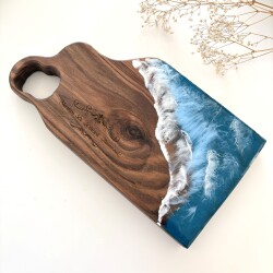 Дървена дъска от орех с епоксидна смола – за рязане и сервиране 006