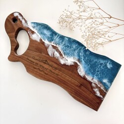 Дървена дъска от орех с епоксидна смола – за рязане и сервиране 005