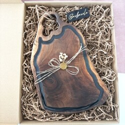 Дъска от орех с епоксидна смола 003