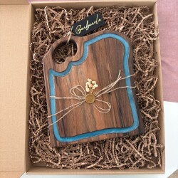 Светеща дъска от орех с епоксидна смола 011