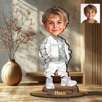 3Д дървен плакет - Карикатура на момче в бяло - Готов за игра 3Д дървен плакет - Карикатура на момче в бяло - Готов за игра