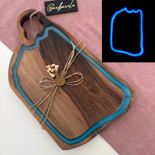Светеща дъска от орех с епоксидна смола 001