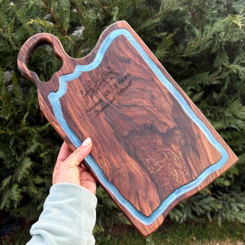 Светеща дъска от орех с епоксидна смола 002