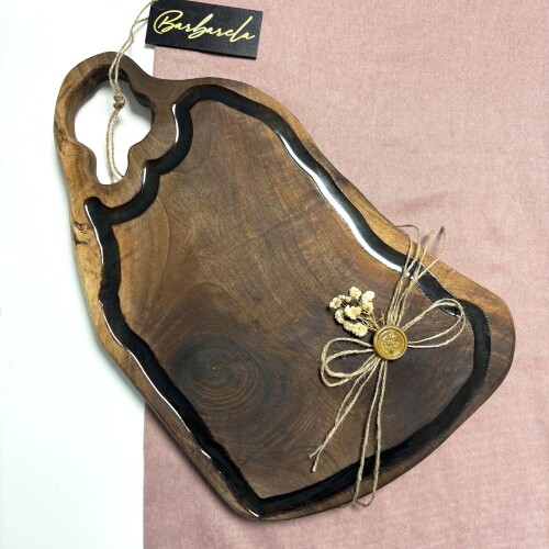 Дъска от орех с епоксидна смола 003