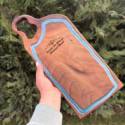 Светеща дъска от орех с епоксидна смола 004